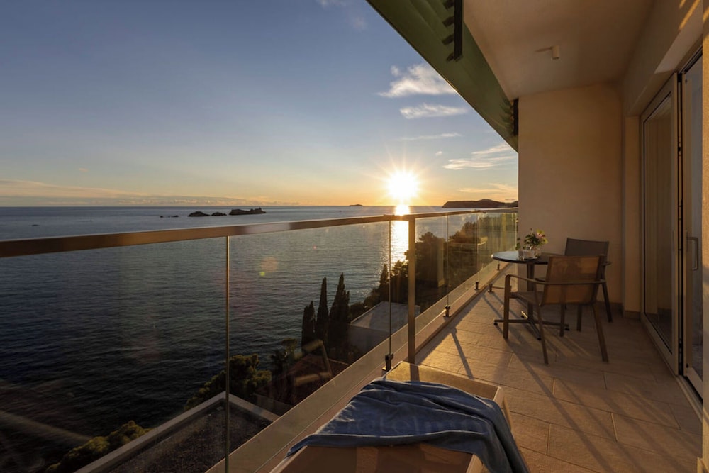 Hotel More — Hotel rooms in Dubrovnik, Dubrovnik-Neretva