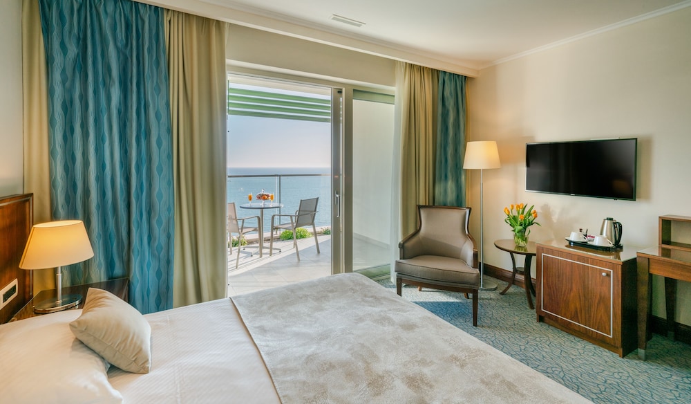 Hotel More — Hotel rooms in Dubrovnik, Dubrovnik-Neretva