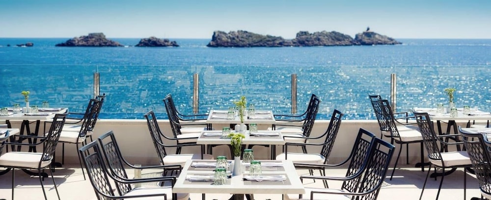 Hotel Royal Neptun — Restaurant & bars in Dubrovnik, Dubrovnik-Neretva