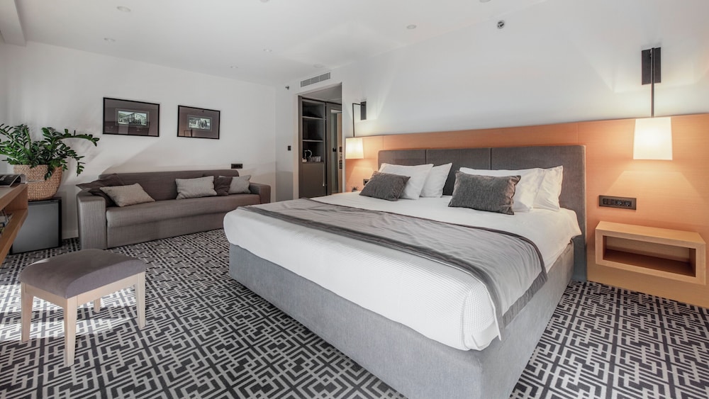 Hotel Royal Neptun — Hotel rooms in Dubrovnik, Dubrovnik-Neretva