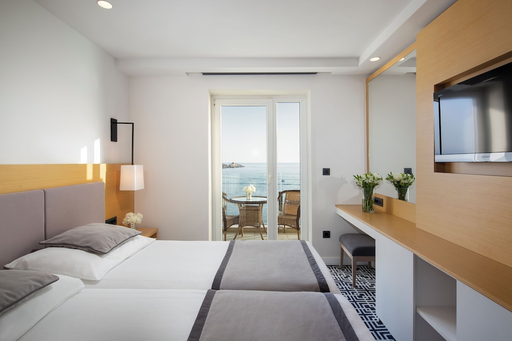 Hotel Royal Neptun — Hotel rooms in Dubrovnik, Dubrovnik-Neretva