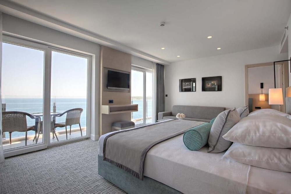Hotel Royal Neptun — Hotel rooms in Dubrovnik, Dubrovnik-Neretva