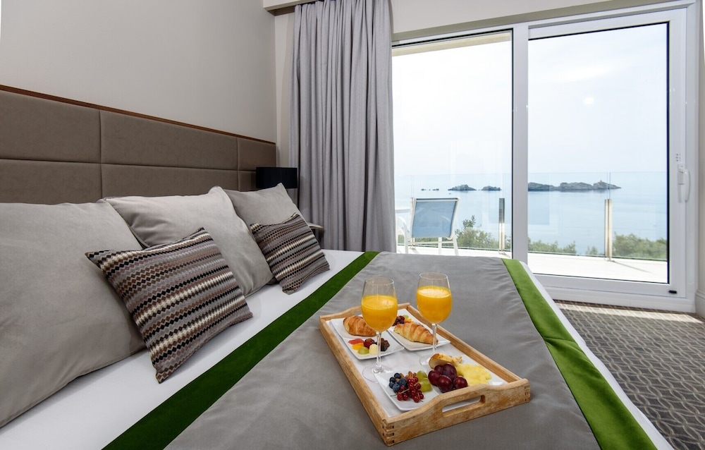 Hotel Royal Neptun — Hotel rooms in Dubrovnik, Dubrovnik-Neretva