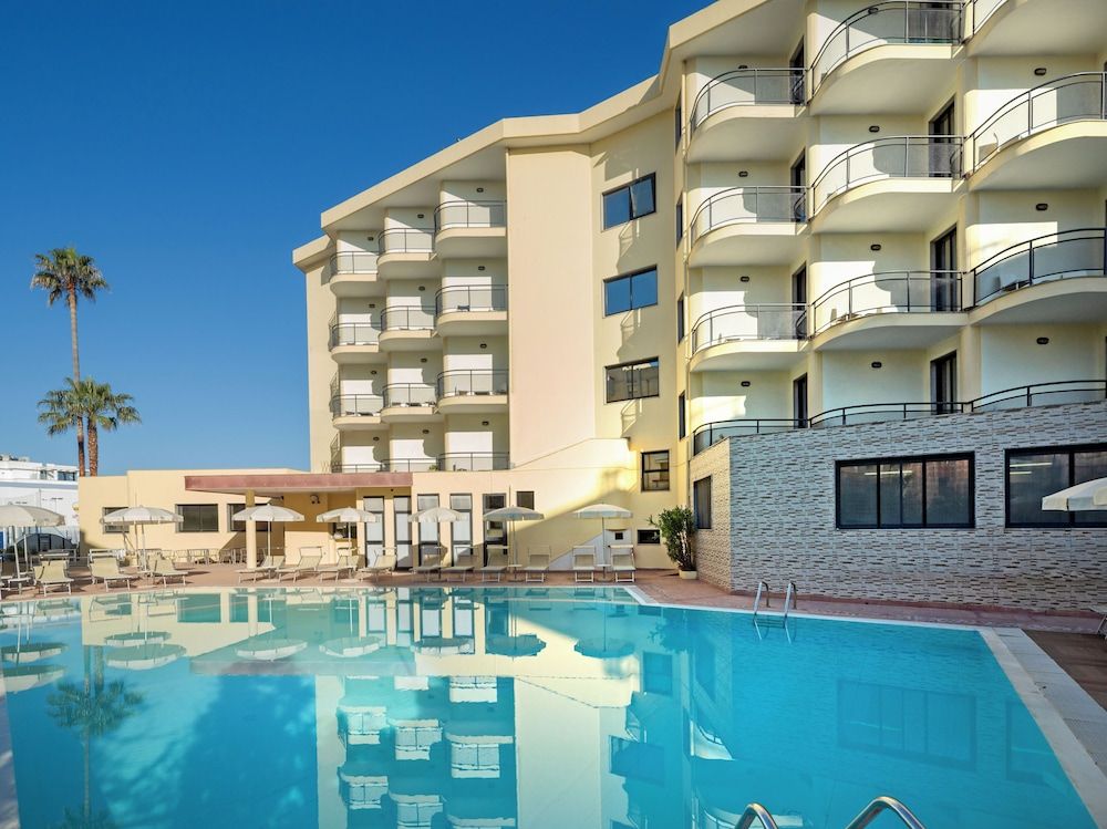Rina Hotel