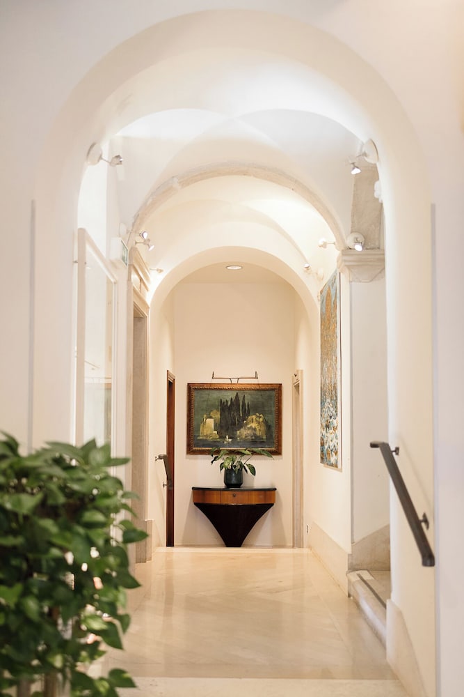 The Pucic Palace — Hotel building in Dubrovnik, Dubrovnik-Neretva