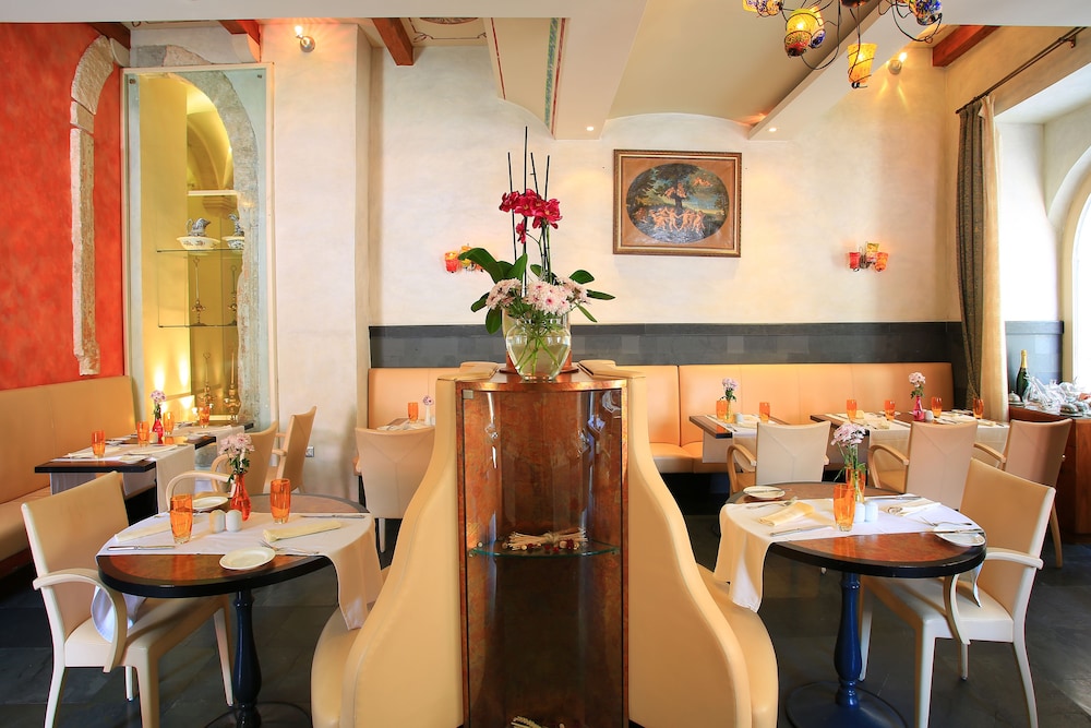 The Pucic Palace — Restaurant & bars in Dubrovnik, Dubrovnik-Neretva
