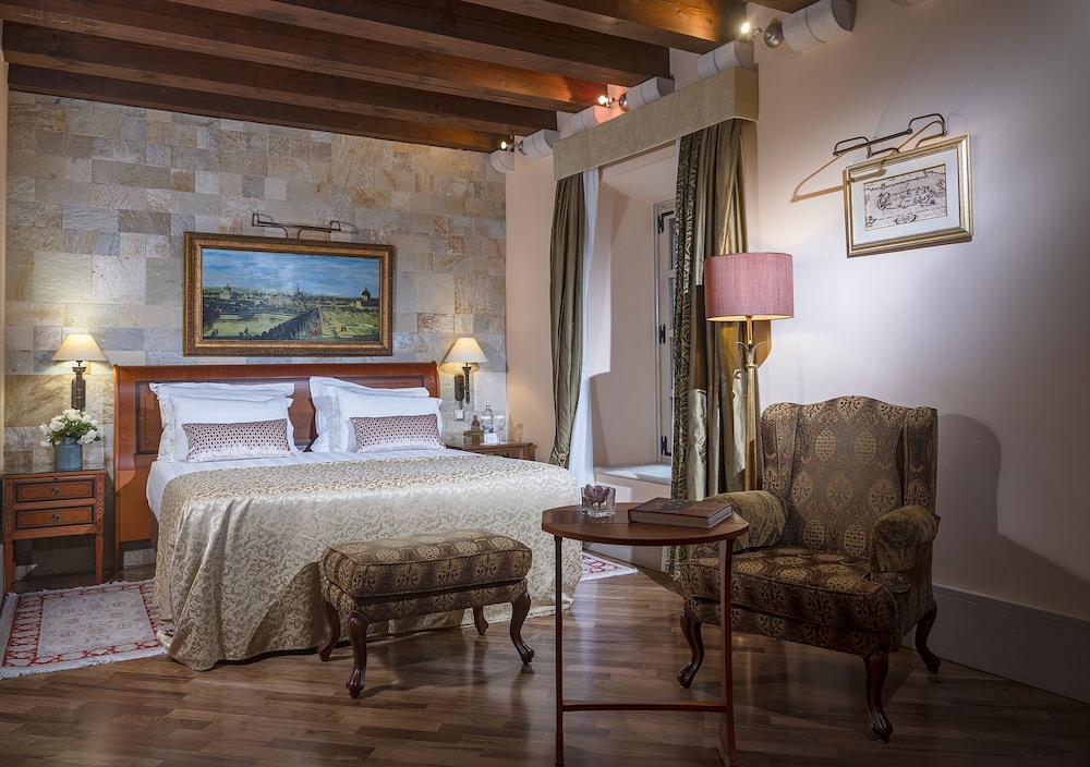 The Pucic Palace — Hotel rooms in Dubrovnik, Dubrovnik-Neretva