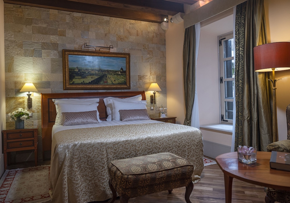 The Pucic Palace — Hotel rooms in Dubrovnik, Dubrovnik-Neretva