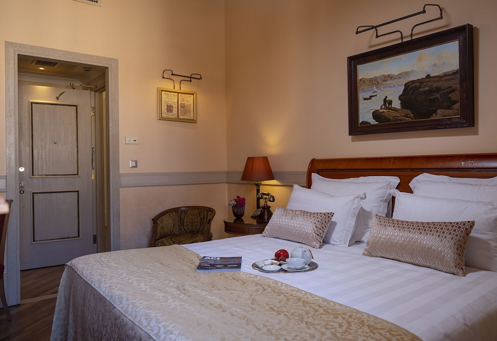 The Pucic Palace — Hotel rooms in Dubrovnik, Dubrovnik-Neretva