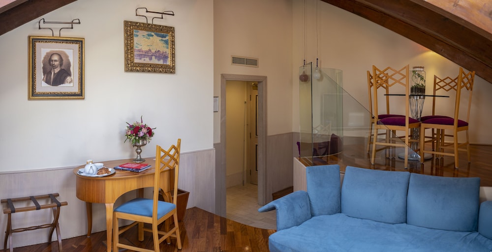 The Pucic Palace — Hotel rooms in Dubrovnik, Dubrovnik-Neretva