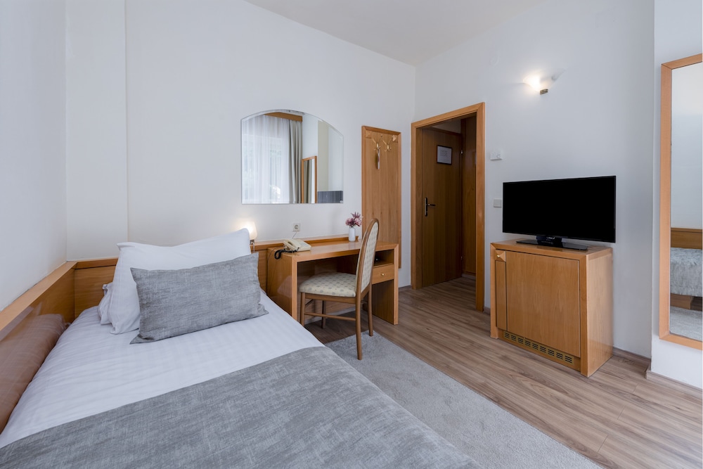 Hotel Splendid — Hotel rooms in Dubrovnik, Dubrovnik-Neretva