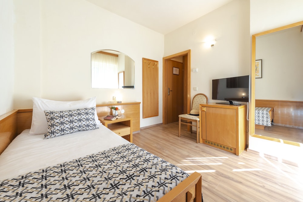 Hotel Splendid — Hotel rooms in Dubrovnik, Dubrovnik-Neretva