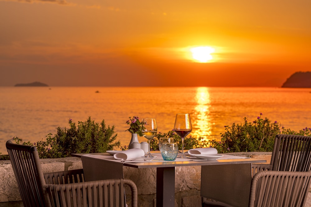 Hotel Splendid — Restaurant & bars in Dubrovnik, Dubrovnik-Neretva