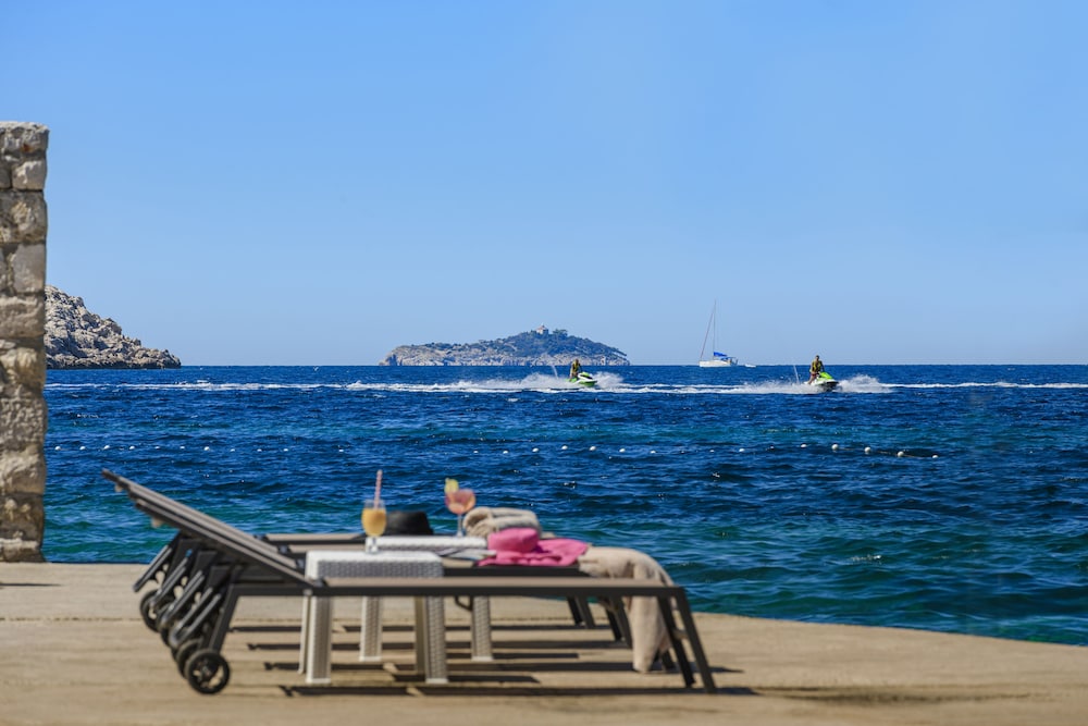Hotel Splendid — Beach in Dubrovnik, Dubrovnik-Neretva