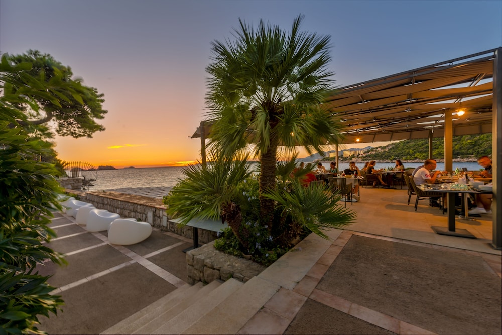 Hotel Splendid — Restaurant & bars in Dubrovnik, Dubrovnik-Neretva