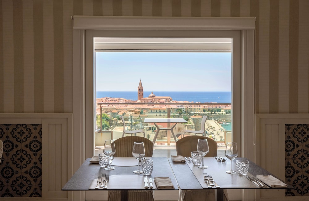 Hotel Catalunya — Restaurant & bars in Alghero, Sardinia
