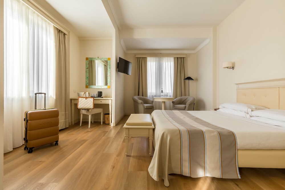 Hotel Catalunya — Hotel rooms in Alghero, Sardinia