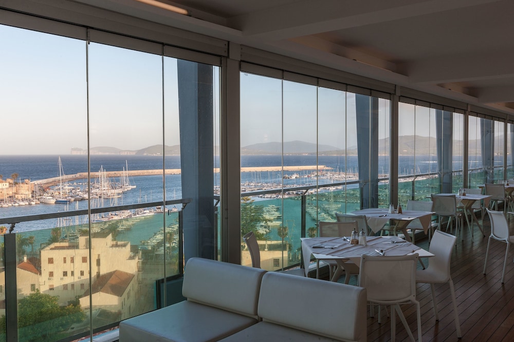 Hotel Catalunya — Restaurant & bars in Alghero, Sardinia