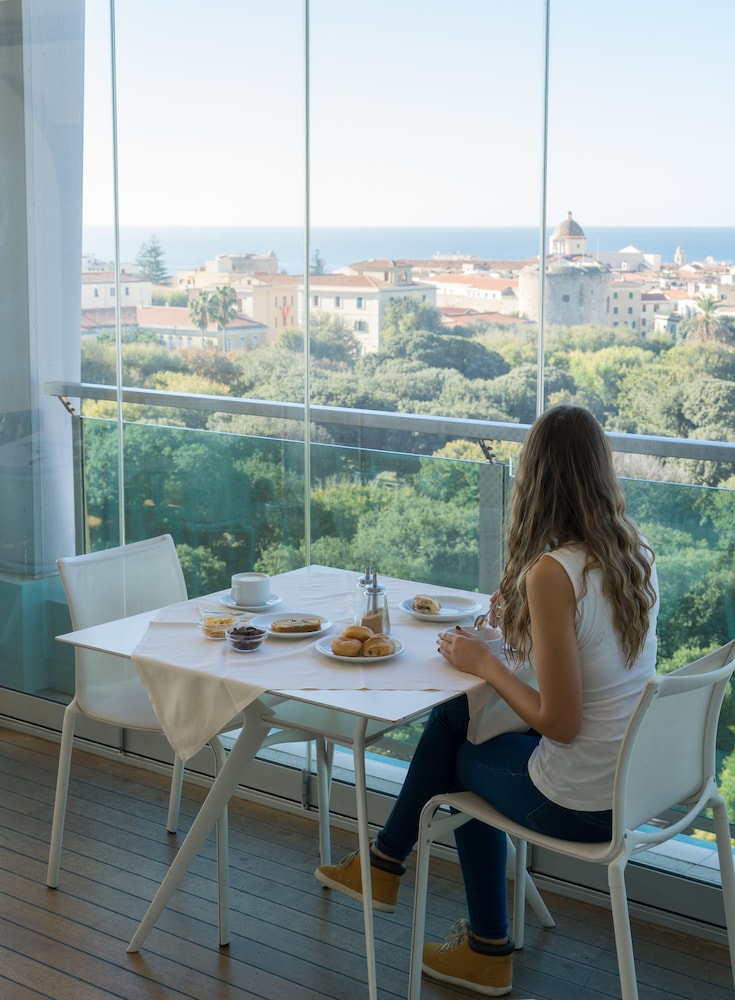 Hotel Catalunya — Restaurant & bars in Alghero, Sardinia