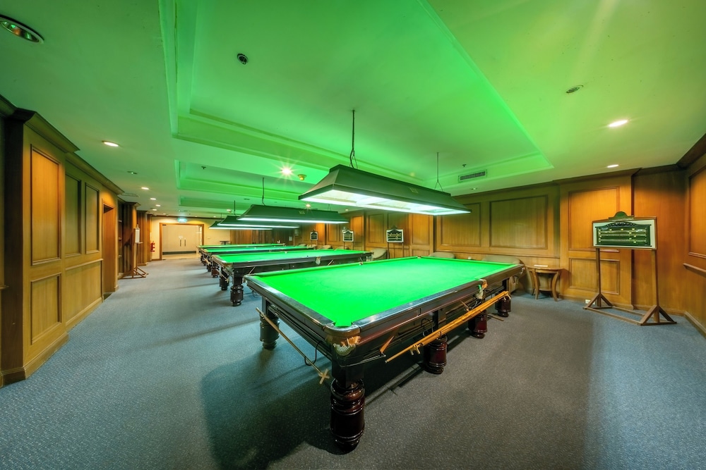 Jomtien Palm Beach Hotel And Resort — Sports & recreation in Pattaya, Chonburi