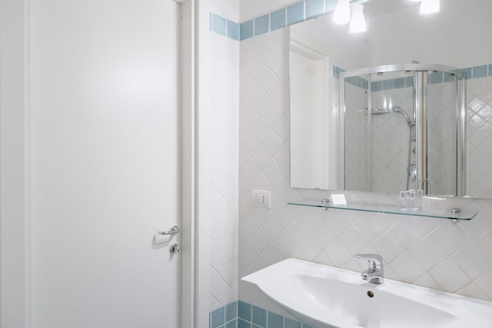 Hotel Angedras — Hotel rooms in Alghero, Sardinia