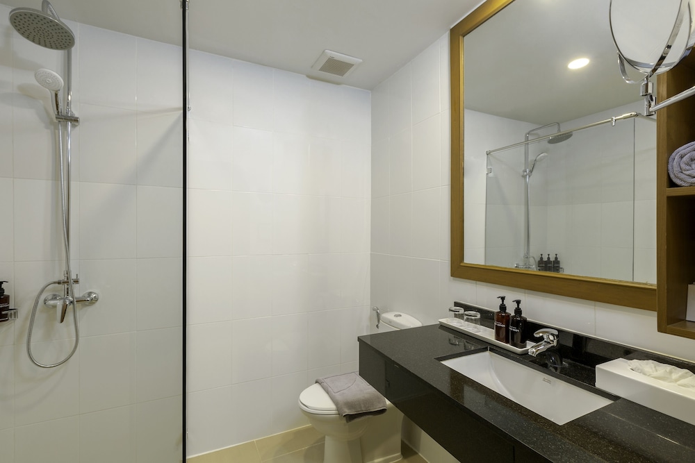 Sunprime Kamala Beach — Hotel rooms in Kamala, Phuket Province