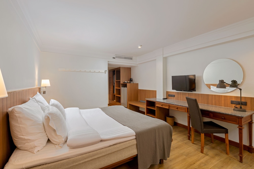 Sunprime Kamala Beach — Hotel rooms in Kamala, Phuket Province