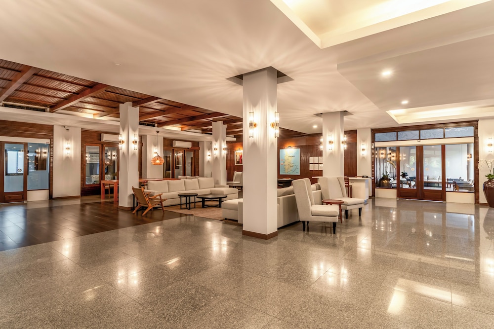 Sunprime Kamala Beach — Hotel building in Kamala, Phuket Province