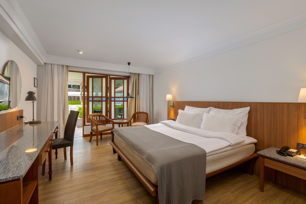 Sunprime Kamala Beach — Hotel rooms in Kamala, Phuket Province