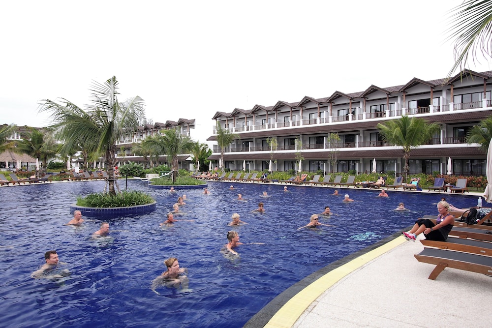 Sunprime Kamala Beach — Swimming pool in Kamala, Phuket Province