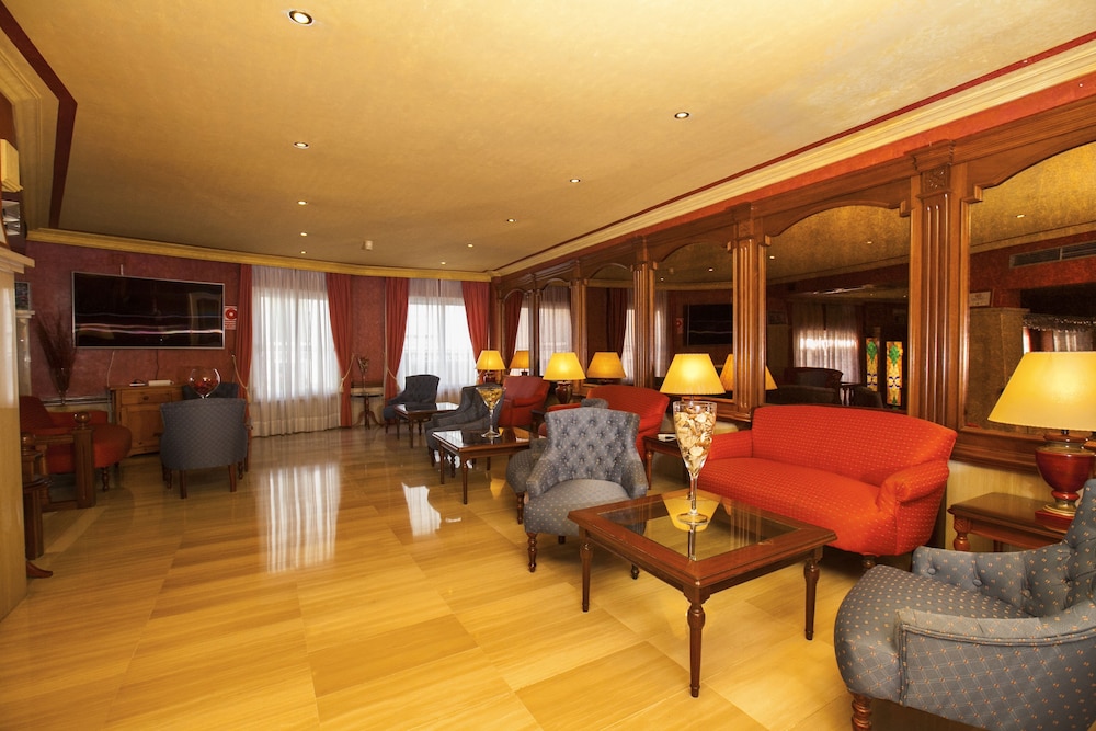 Hotel Plaza Cavana — Hotel building in Nerja, Andalusia