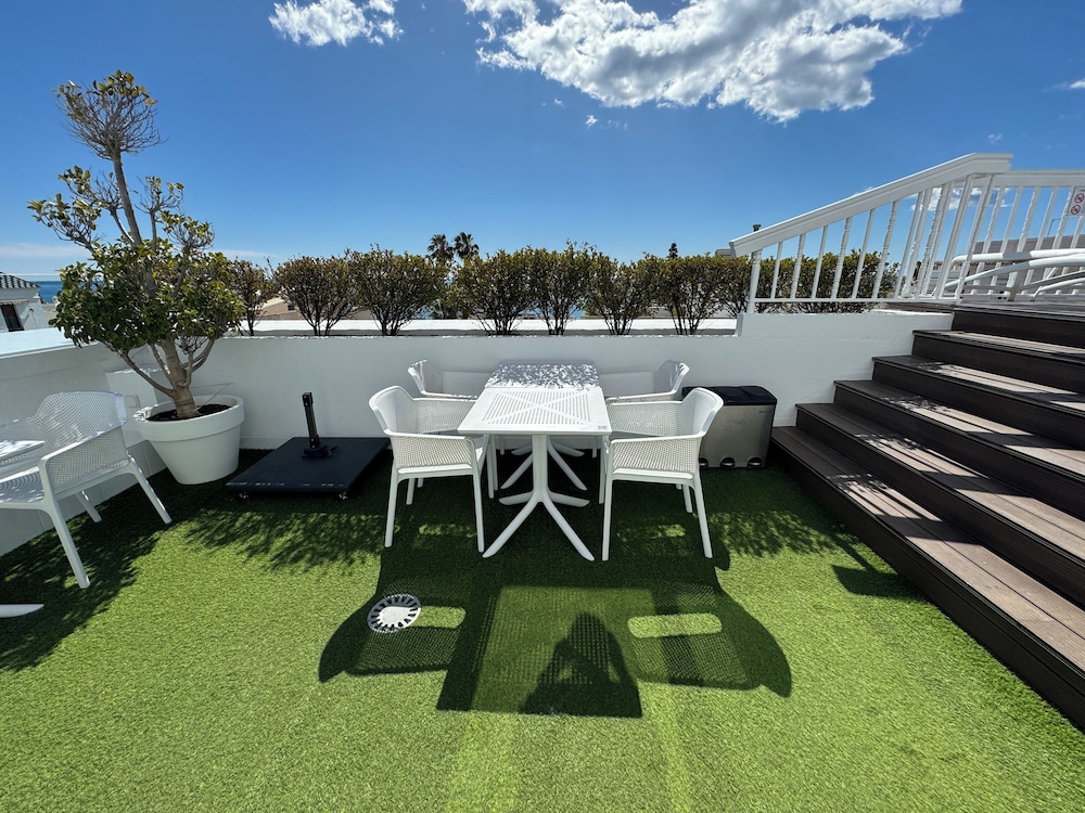 Hotel Plaza Cavana — Restaurant & bars in Nerja, Andalusia