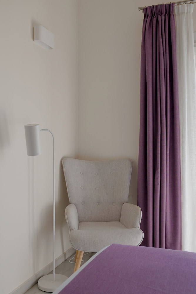 Hotel Plaza Cavana — Hotel rooms in Nerja, Andalusia
