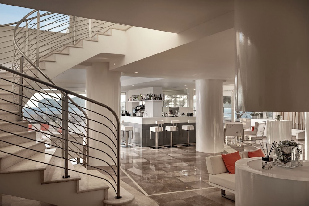 El Faro Hotel & Spa — Restaurant & bars in Alghero, Sardinia