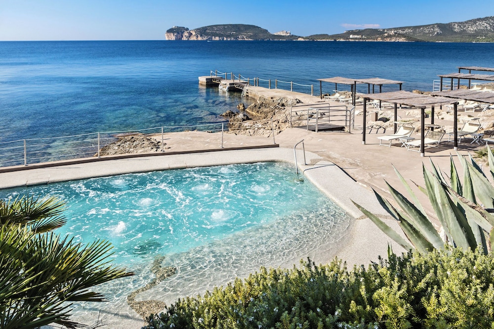 El Faro Hotel & Spa — Swimming pool in Alghero, Sardinia
