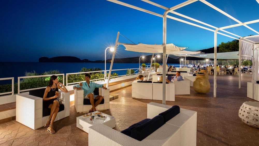 El Faro Hotel & Spa — Restaurant & bars in Alghero, Sardinia