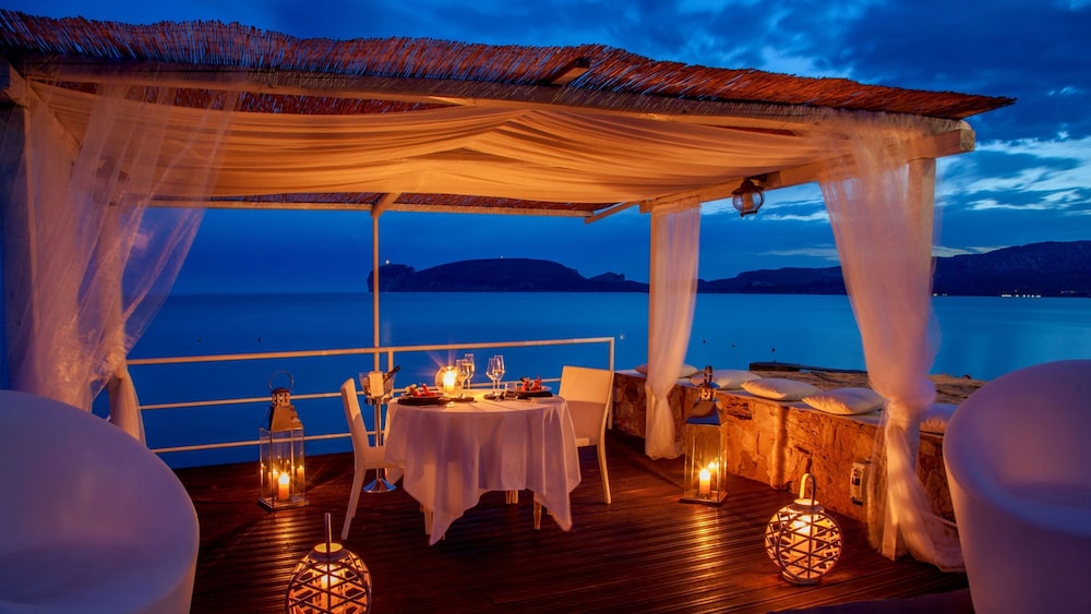 El Faro Hotel & Spa — Restaurant & bars in Alghero, Sardinia