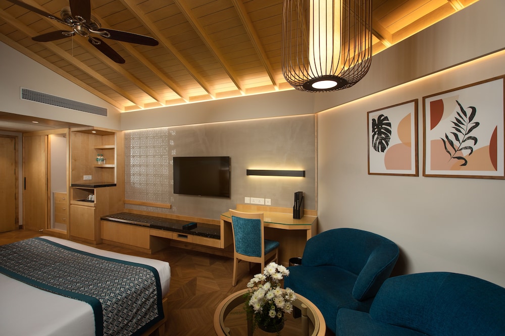 Kenilworth Resort & Spa — Hotel rooms in Utorda, Goa