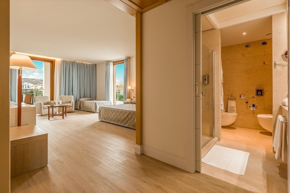 Smy Carlos V Alghero — Hotel rooms in Alghero, Sardinia