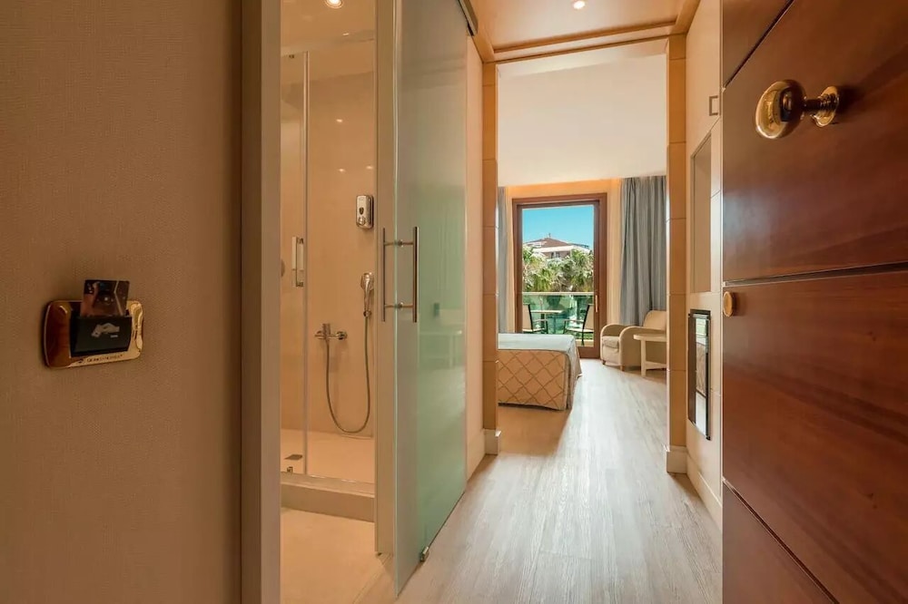 Smy Carlos V Alghero — Hotel rooms in Alghero, Sardinia