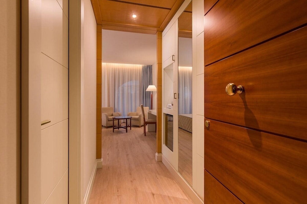 Smy Carlos V Alghero — Hotel rooms in Alghero, Sardinia