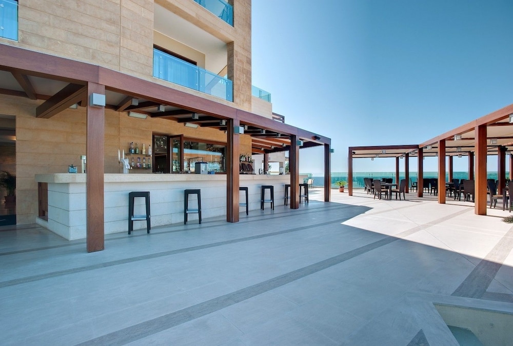 Smy Carlos V Alghero — Restaurant & bars in Alghero, Sardinia
