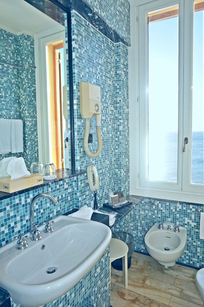 Villa Las Tronas Hotel & Spa — Hotel rooms in Alghero, Sardinia