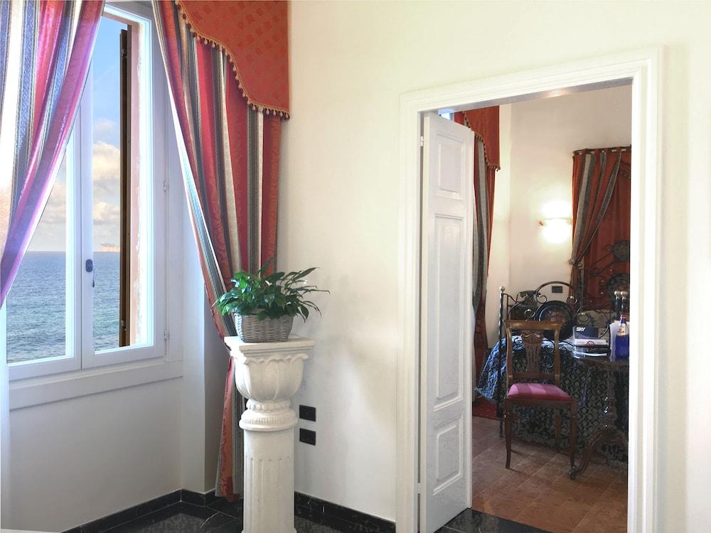 Villa Las Tronas Hotel & Spa — Hotel rooms in Alghero, Sardinia