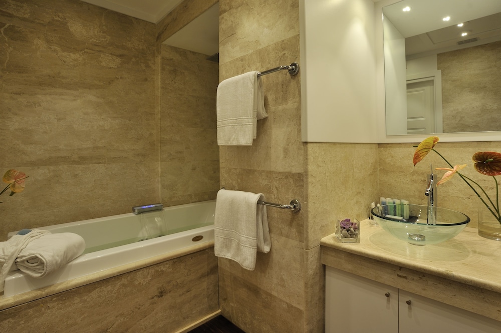 Villa Las Tronas Hotel & Spa — Hotel rooms in Alghero, Sardinia