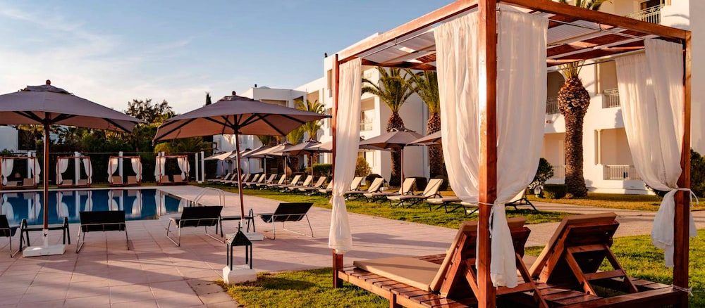 TMK Flora Park by Turismark — Hotel building in Hammamet, Nabeul