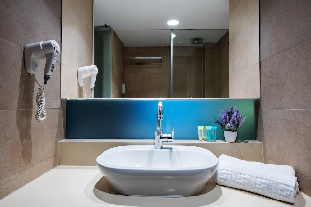 Angela Downtown Hotel — Hotel rooms in Rhodes Town, South Aegean