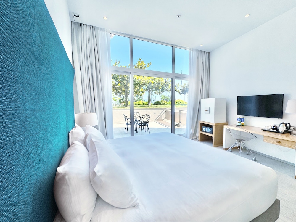 Hilton Sorrento Palace — Hotel rooms in Sorrento, Campania