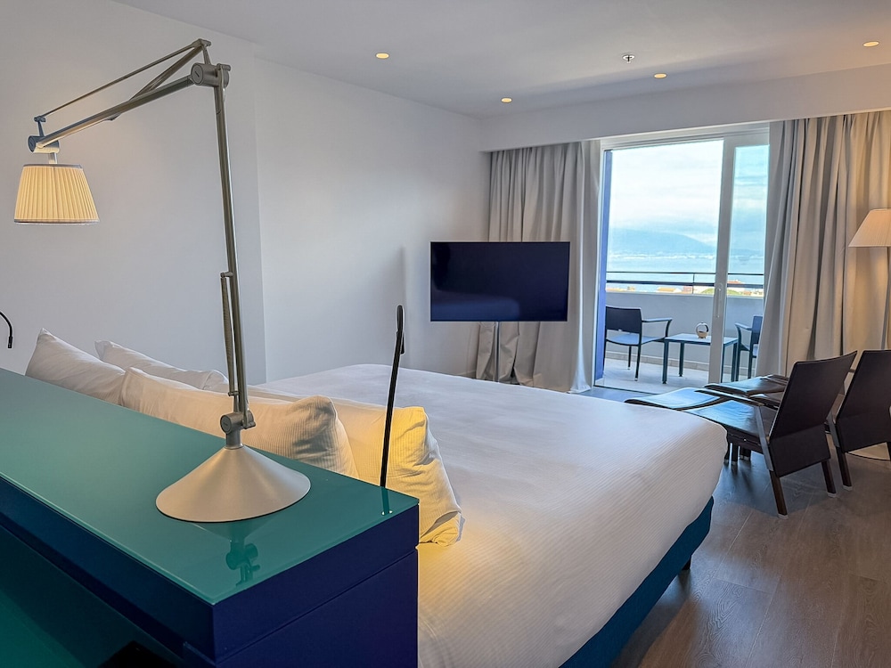 Hilton Sorrento Palace — Hotel rooms in Sorrento, Campania