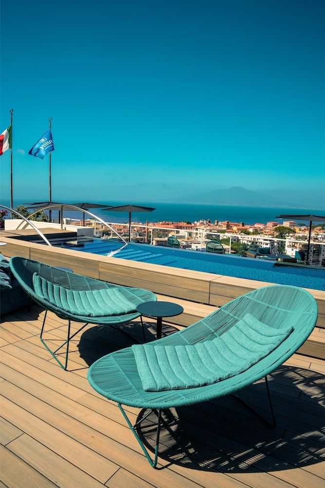 Hilton Sorrento Palace image